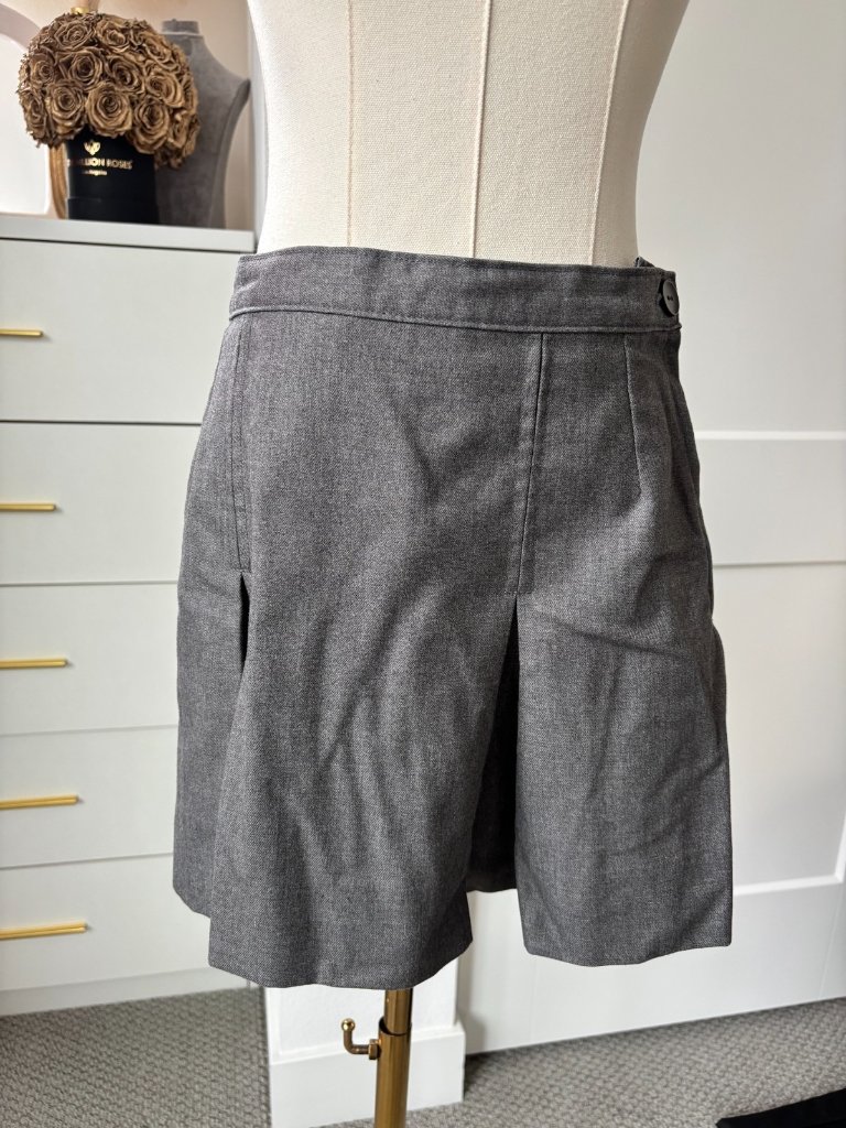 Vicki Marsha Uniforms Mater Dei Gray Skirt Youth Size 18 - Waist = 29''